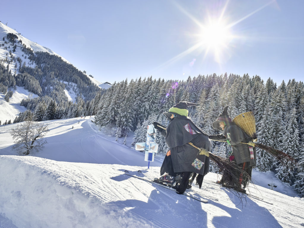 Hexen auf der Piste in der SkiWelt Söll