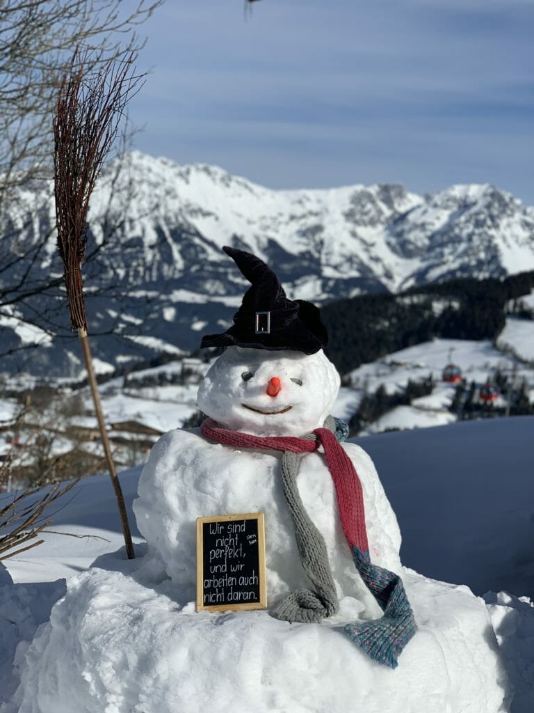 Schneemann bei der Simonalm